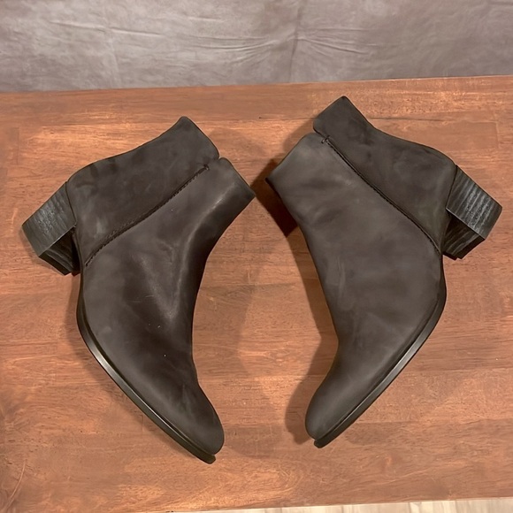 Ecco ankle low heel boots black Nubuck leather size 5 - Picture 3 of 7